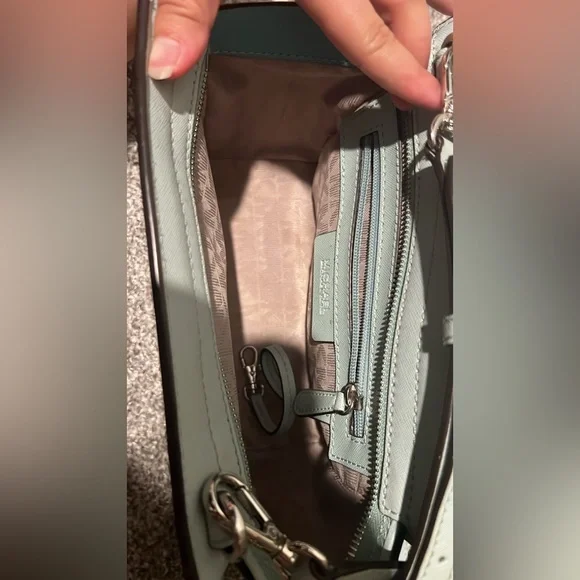 Michael Kors Women's Blue and White Bag - Picture 4 of 5